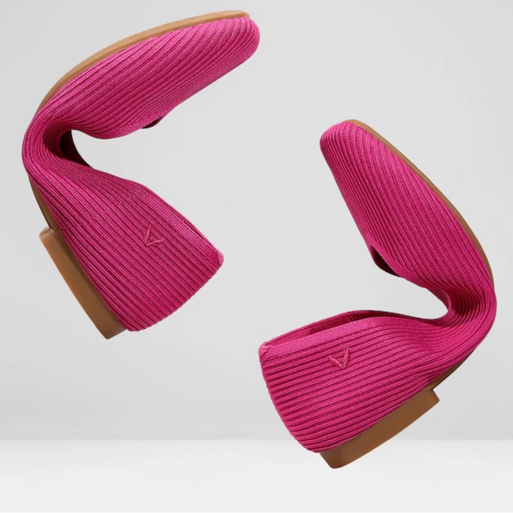 Women's Pink Ribbed Ballet Flats - Picture 4 of 5
